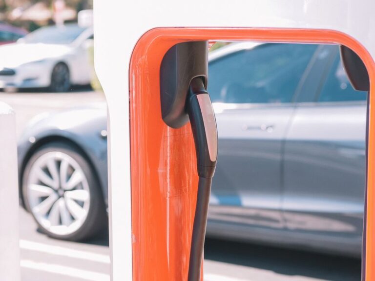 instalación punto recarga eléctrico